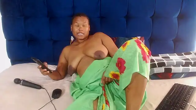 AriesCake online show from December 14, 2025, 12:11 pm