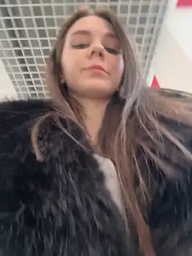 MilaBee online show from March 17, 2026, 7:55 am