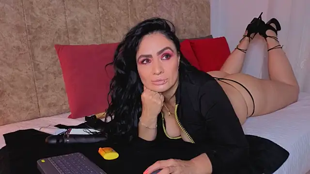 angelinarouse  online show from May 26, 2026, 12:20 am