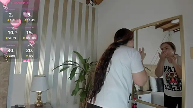 Snapshot of angelinarouse_ chatting on September 28, 2025, 10:28 pm angelinarouse online show from September 28, 2025, 10:28 pm