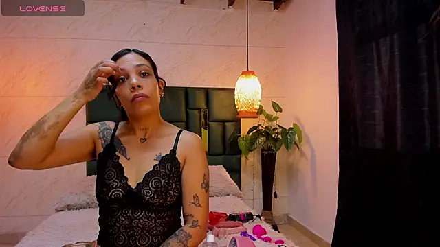 Danna williamss online show from September 28, 2025, 12:01 pm