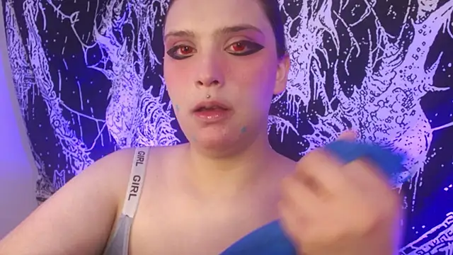 mikaskullcs online show from April 11, 2026, 4:43 pm