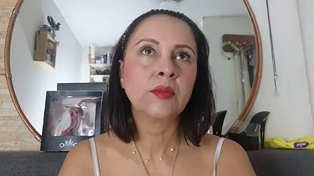 Amadamilf1980 online show from November 7, 2025, 4:00 pm