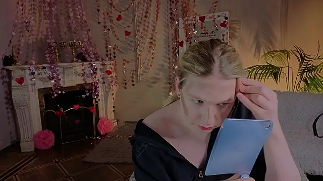 Jes Solar online show from February 13, 2026, 9:37 pm