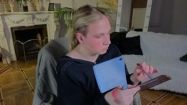 Jes Solar online show from September 17, 2025, 2:52 pm