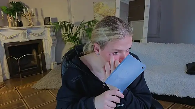 Jes Solar online show from September 13, 2025, 11:32 am