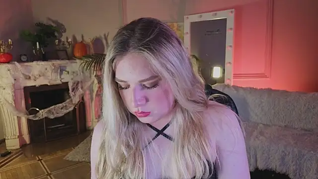 Jes Solar online show from November 4, 2025, 8:56 pm