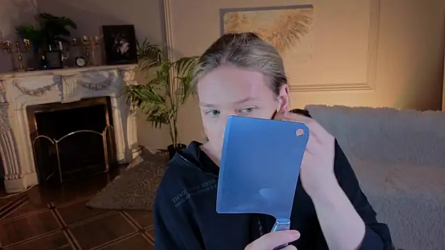 Jes Solar online show from November 19, 2025, 10:10 pm