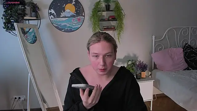 Jes Solar online show from October 14, 2025, 2:28 pm