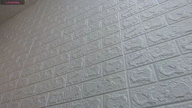 nei girl online show from February 15, 2026, 11:53 am