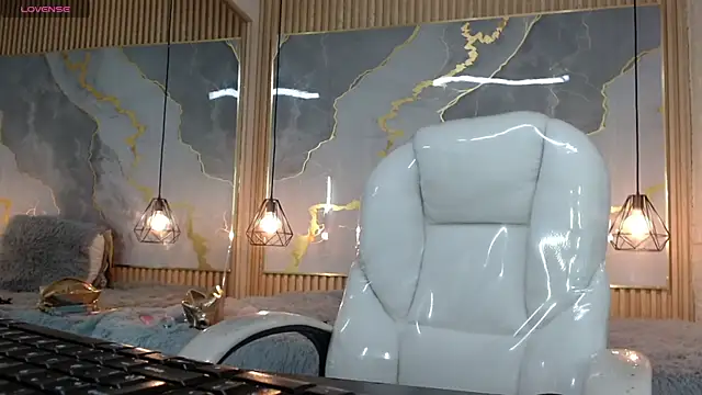 nei girl online show from March 21, 2026, 11:47 am