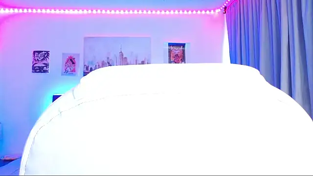 goth minerva online show from November 24, 2025, 1:22 pm