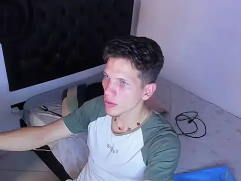 kevinkewman online show from December 17, 2025, 3:50 pm