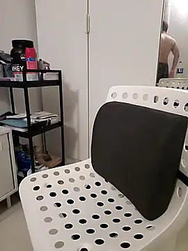 woonee827372 online show from October 18, 2025, 7:16 pm