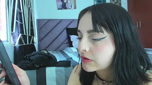 Snapshot of KARINNA__RAVEN chatting on February 7, 2026, 10:51 pm KARINNA RAVEN online show from February 7, 2026, 10:51 pm