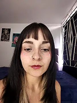 KARINNA  RAVEN online show from April 4, 2026, 9:54 pm