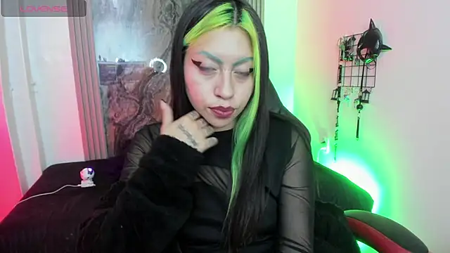 midory  online show from October 17, 2025, 3:21 am