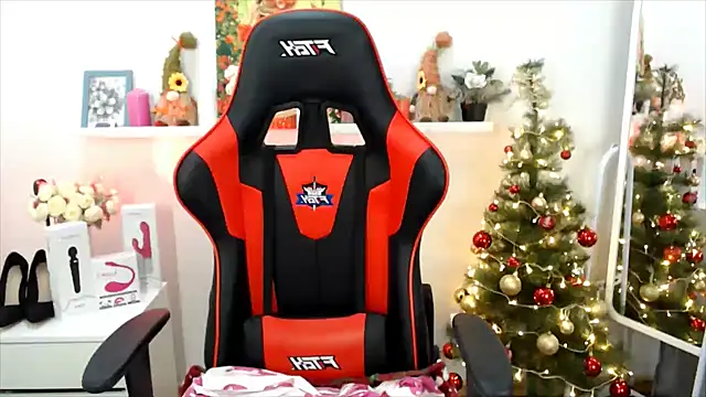 Lucky Lana online show from December 20, 2025, 4:04 am