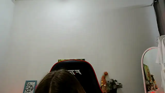 Lucky Lana online show from April 9, 2026, 6:19 am