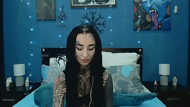 Snapshot of Velvetbat chatting on June 25, 2026, 7:35 am Velvetbat online show from June 25, 2026, 7:35 am