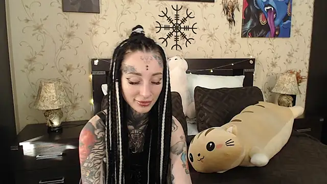 Velvetbat online show from March 20, 2025, 1:59 pm