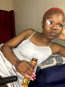 YummyMelanin117 online show from September 26, 2025, 10:27 pm