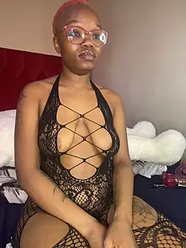 YummyMelanin117 online show from September 24, 2025, 7:59 am