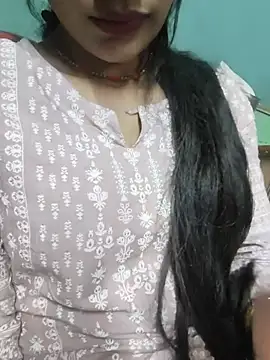 Snapshot of Eshwari_Chopra chatting on May 27, 2026, 11:23 pm Eshwari Chopra online show from May 27, 2026, 11:23 pm