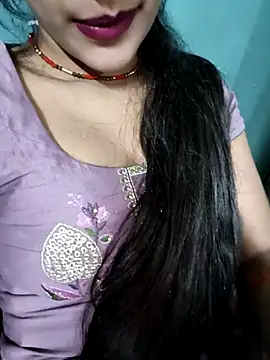 Snapshot of Eshwari_Chopra chatting on May 4, 2026, 4:32 pm Eshwari Chopra online show from May 4, 2026, 4:32 pm
