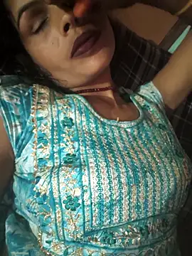 Eshna Dabral online show from October 12, 2025, 3:13 pm