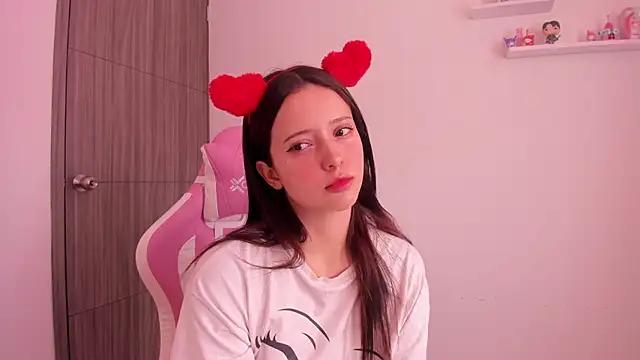 ImBunnyNova online show from February 13, 2026, 3:56 pm