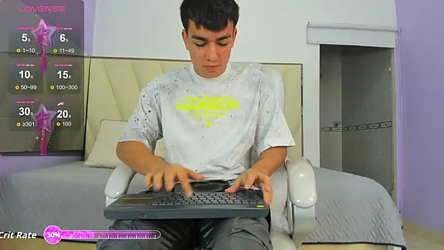 Hotboy21  online show from January 13, 2026, 3:54 am