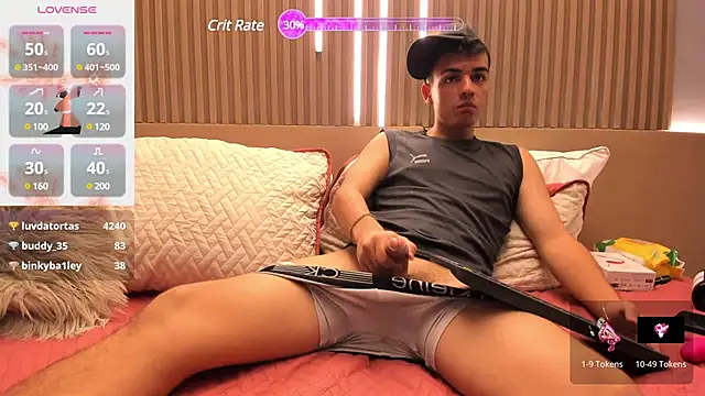 Snapshot of Hotboy21_ chatting on March 21, 2025, 4:18 pm Hotboy21 online show from March 21, 2025, 4:18 pm