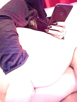 chahoda246 online show from March 25, 2026, 7:41 am