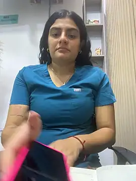 Snapshot of carlafox05 chatting on June 1, 2026, 2:39 pm carlafox05 online show from June 1, 2026, 2:39 pm