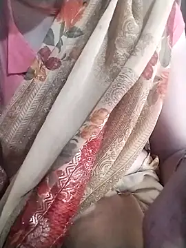 Snapshot of Soniy-Maax chatting on February 16, 2026, 8:46 am Soniy-Maax online show from February 16, 2026, 8:46 am