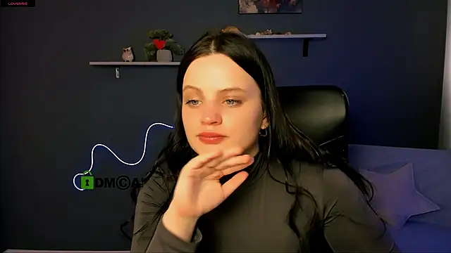 fiery lips online show from March 20, 2025, 9:26 am