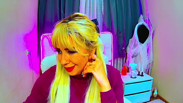 KatrinaCharm online show from October 10, 2025, 12:28 pm