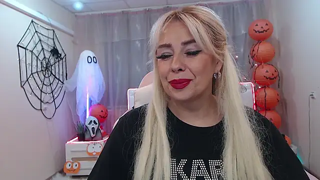 KatrinaCharm online show from October 13, 2025, 12:18 pm