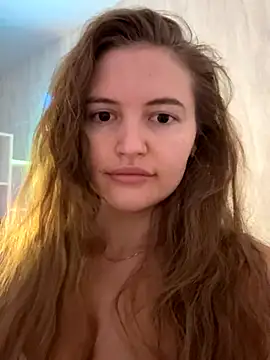 TesssaHart online show from September 29, 2025, 7:41 pm