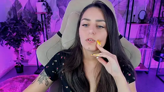 ValeriiMills online show from September 27, 2025, 3:07 pm