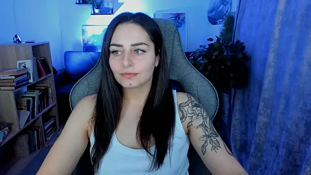 ValeriiMills online show from February 21, 2026, 2:52 pm