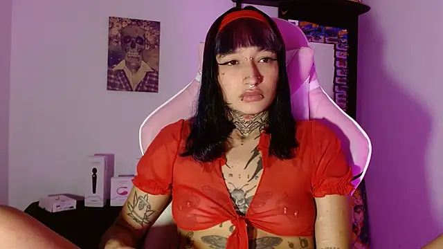 SharaRoss1 online show from February 24, 2026, 11:16 pm