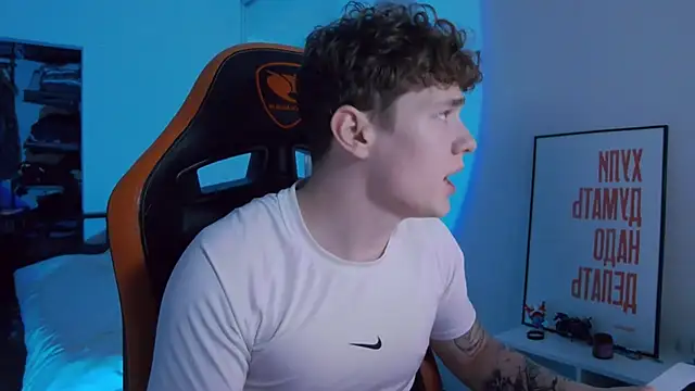 DanyDavis online show from October 18, 2025, 1:24 pm