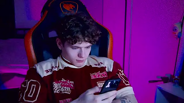 DanyDavis online show from September 13, 2025, 9:15 pm