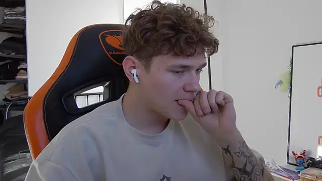 DanyDavis online show from October 8, 2025, 8:16 am