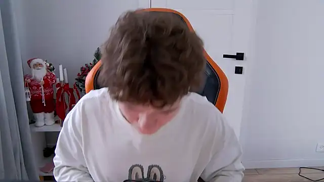 Snapshot of DanyDavis chatting on January 8, 2026, 10:54 am DanyDavis online show from January 8, 2026, 10:54 am