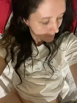 Snapshot of MariannaSida chatting on February 9, 2026, 8:51 pm MariannaSida online show from February 9, 2026, 8:51 pm