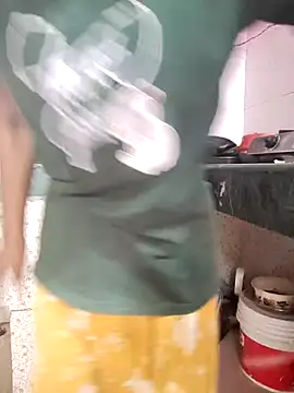 Desi Bhabi 01 online show from November 8, 2025, 4:49 am