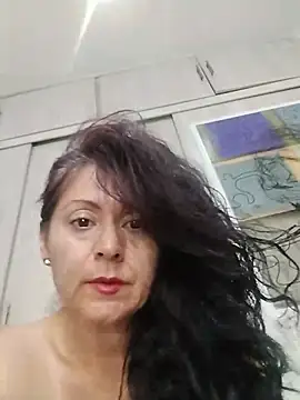 lunadicty online show from May 15, 2026, 10:52 pm
